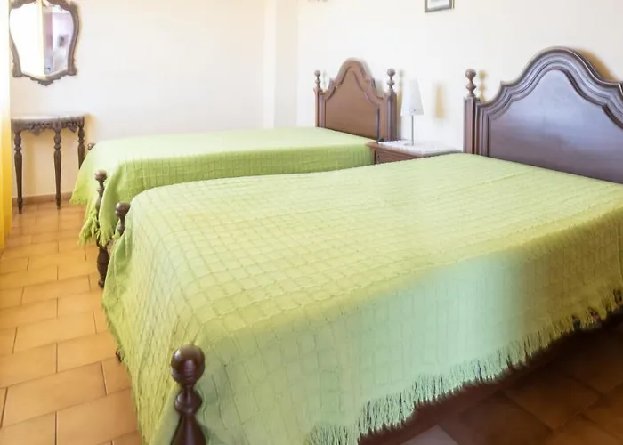 Tio Pedro - By Bedzy Albufeira